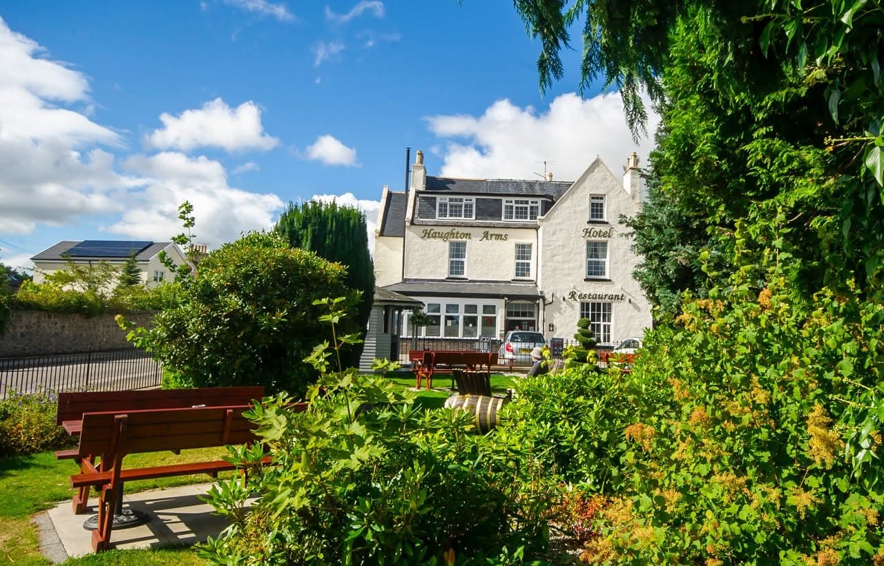 Haughton Arms Hotel